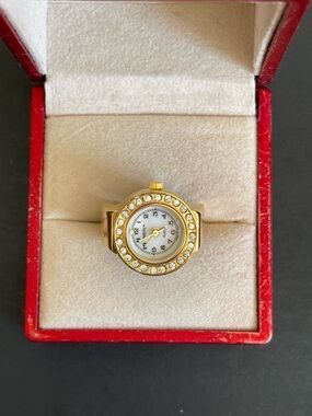 Vintage Bonetto gold tone watch ring.